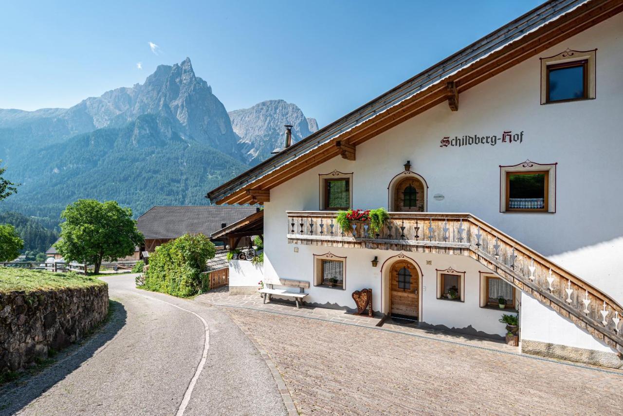 Schildberghof Panorama Apartment Сиуси Екстериор снимка